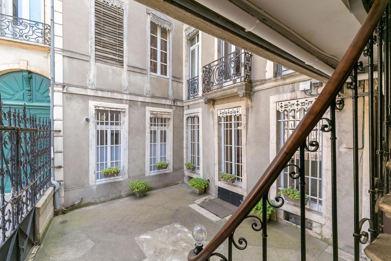 Le Saint Michel Apartment Dijon Ngoại thất bức ảnh
